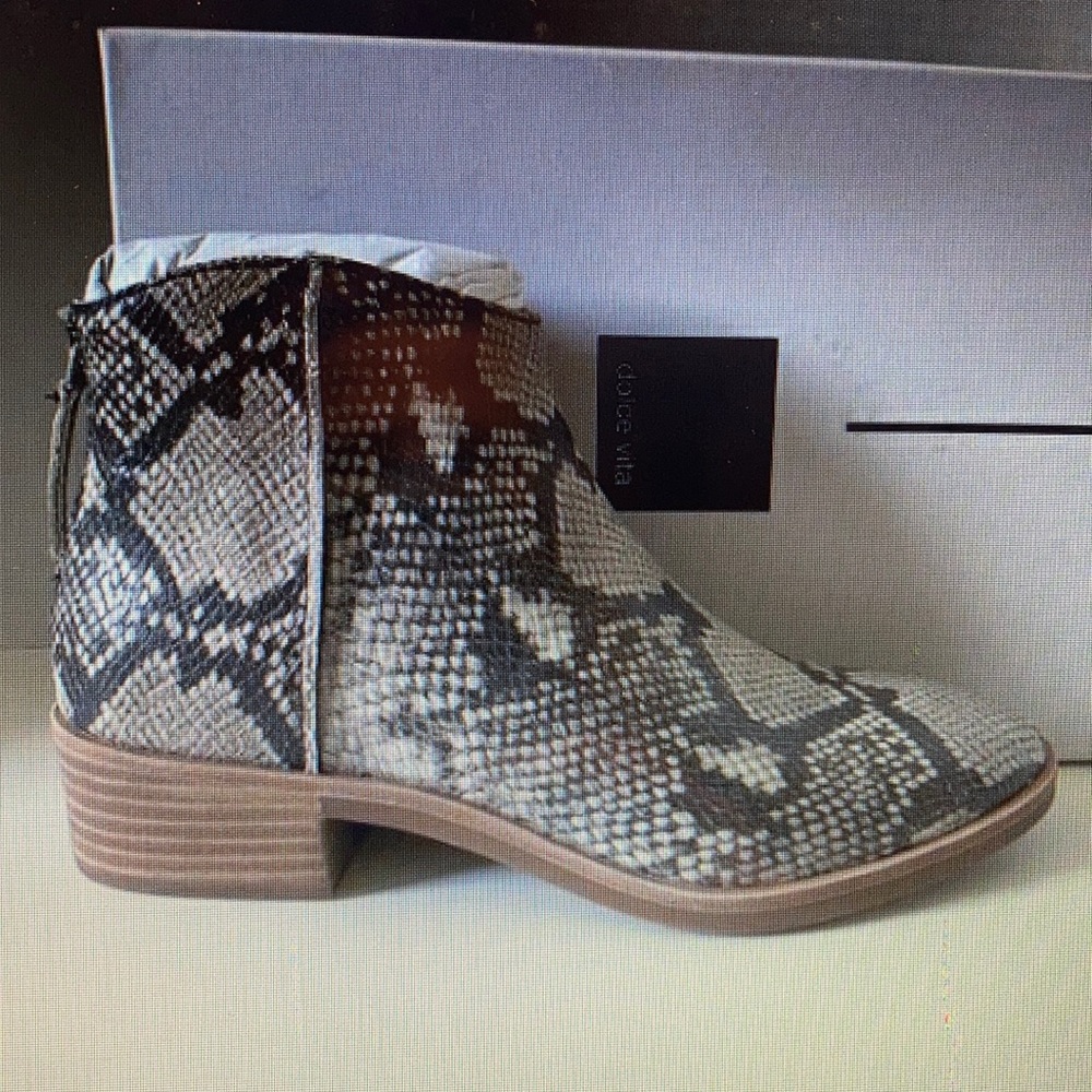 Dolce Vita Tavin snake print Stella bootie